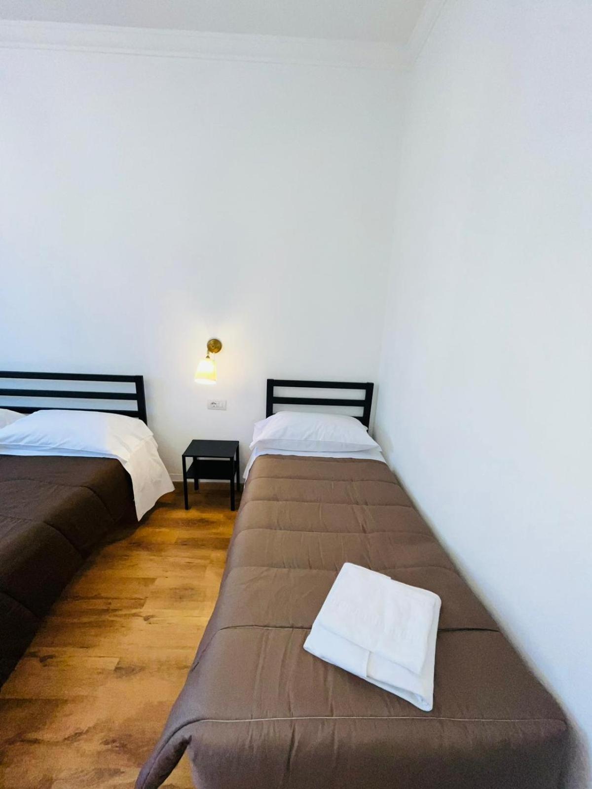 Oriani Bnb Acomodação com café da manhã Florença Exterior foto