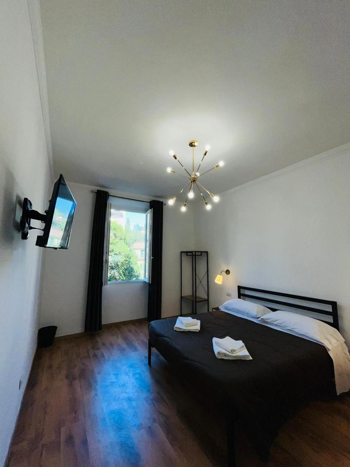 Oriani Bnb Acomodação com café da manhã Florença Exterior foto