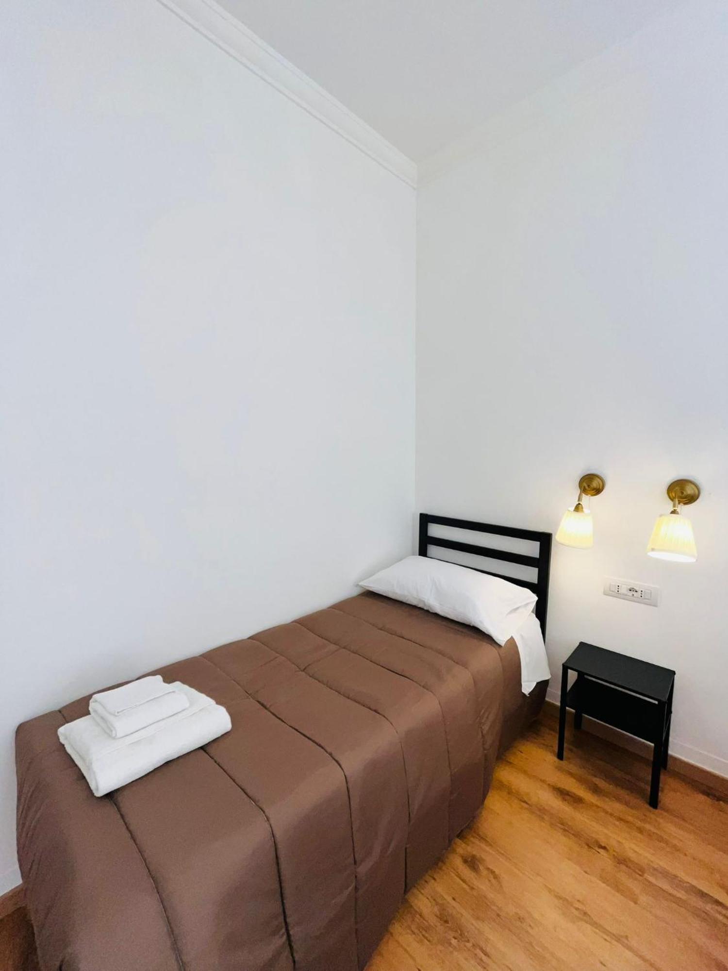 Oriani Bnb Acomodação com café da manhã Florença Exterior foto