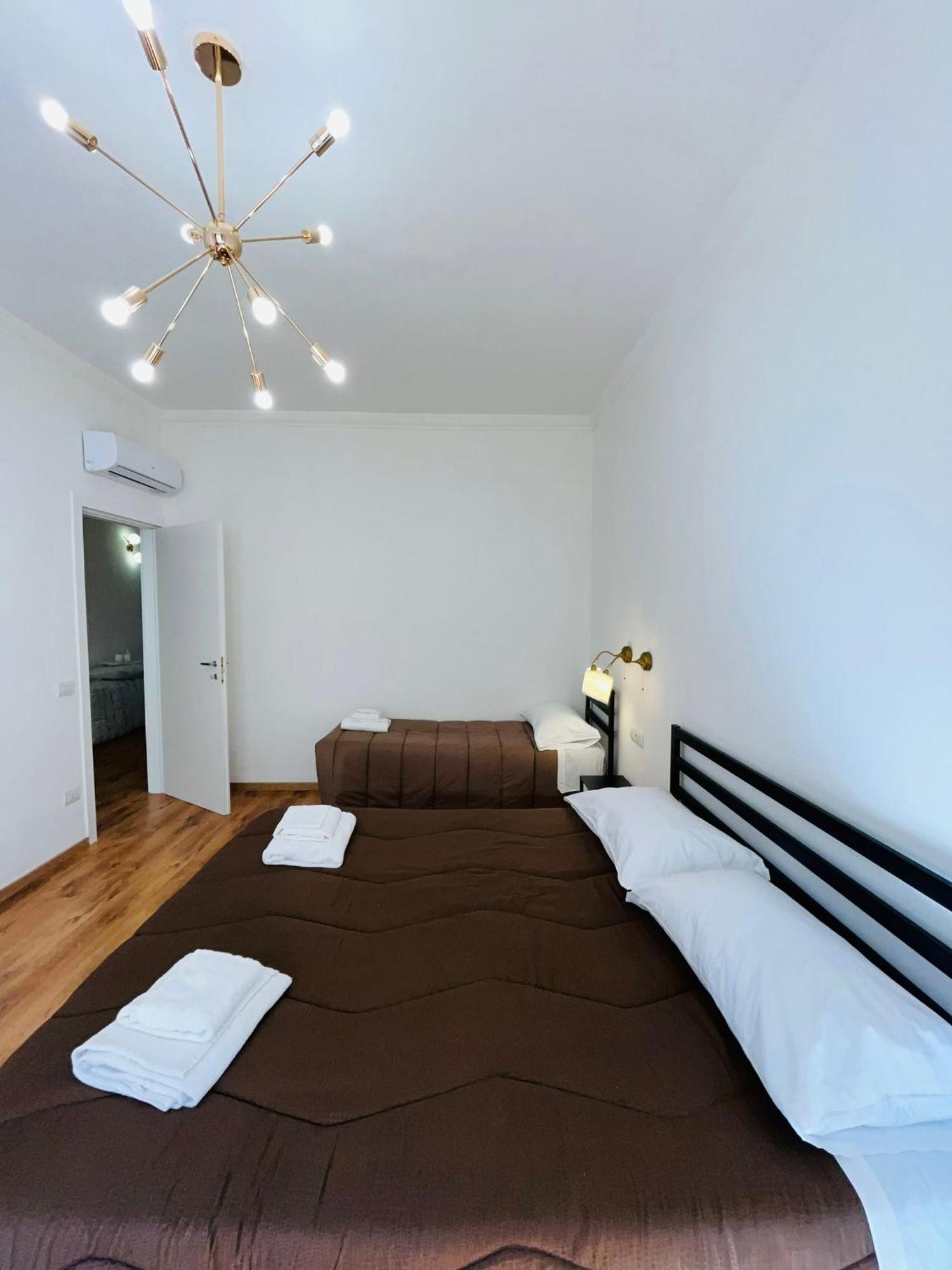 Oriani Bnb Acomodação com café da manhã Florença Exterior foto