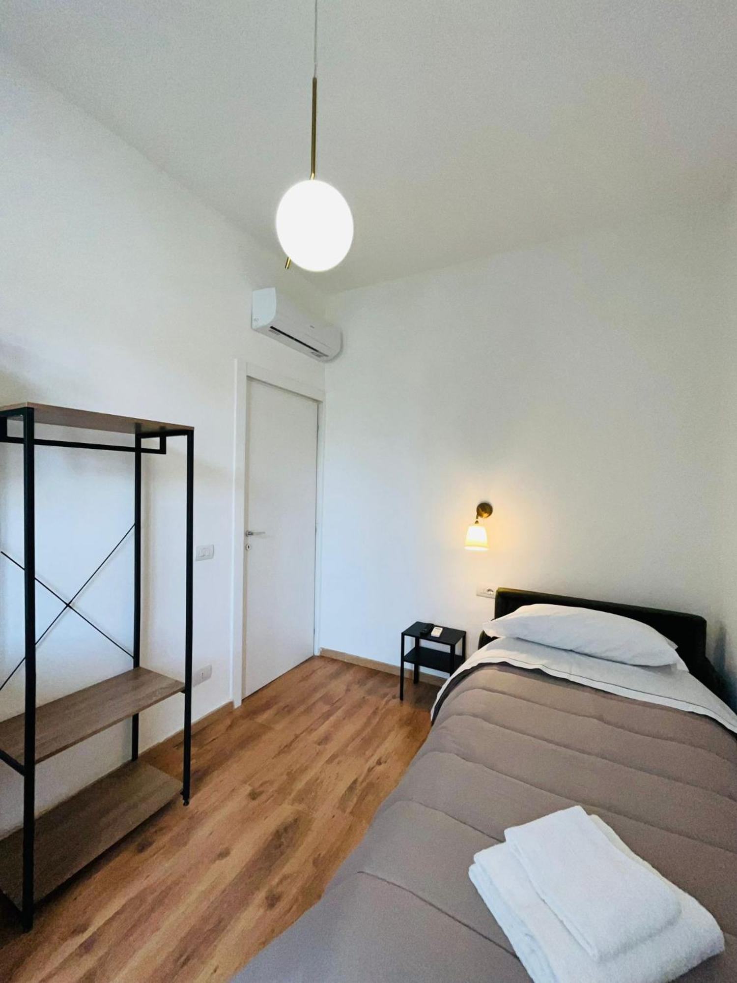 Oriani Bnb Acomodação com café da manhã Florença Exterior foto